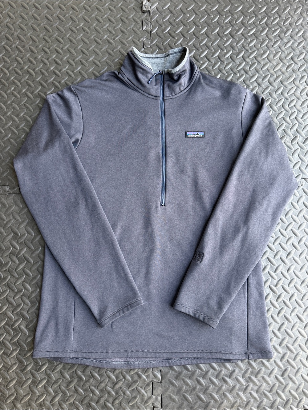 Patagonia Slate Gray Half-Zip Fleece Pullover size L